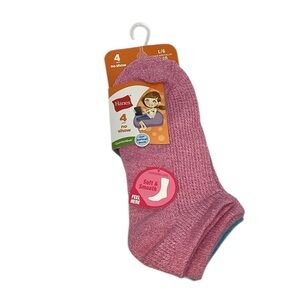 🍄 FREE with any purchase ⭐️ Hanes Kids 4pc. Soft No Show Socks